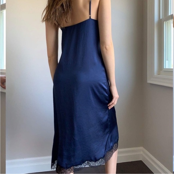 Wilfred Only Lace
Slip Dress - Picture 5 of 15